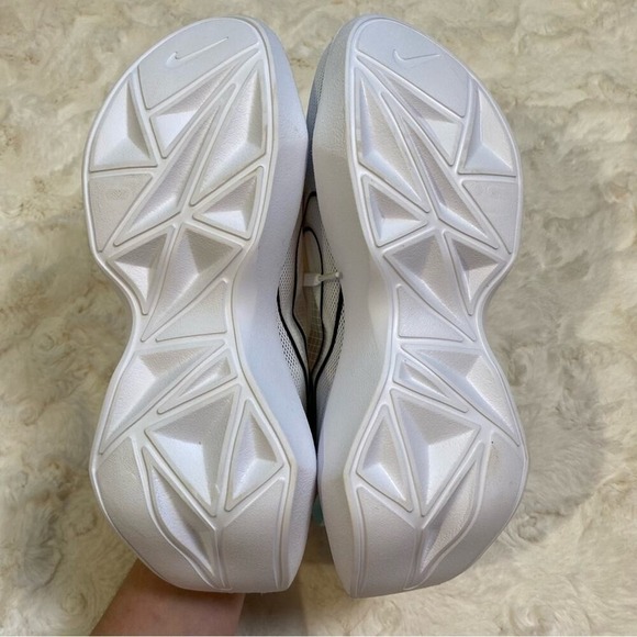 Nike Vista Lite White‎ Barely Volt Running Shoes Women's Size 9 Mesh Sneakers - Picture 14 of 16